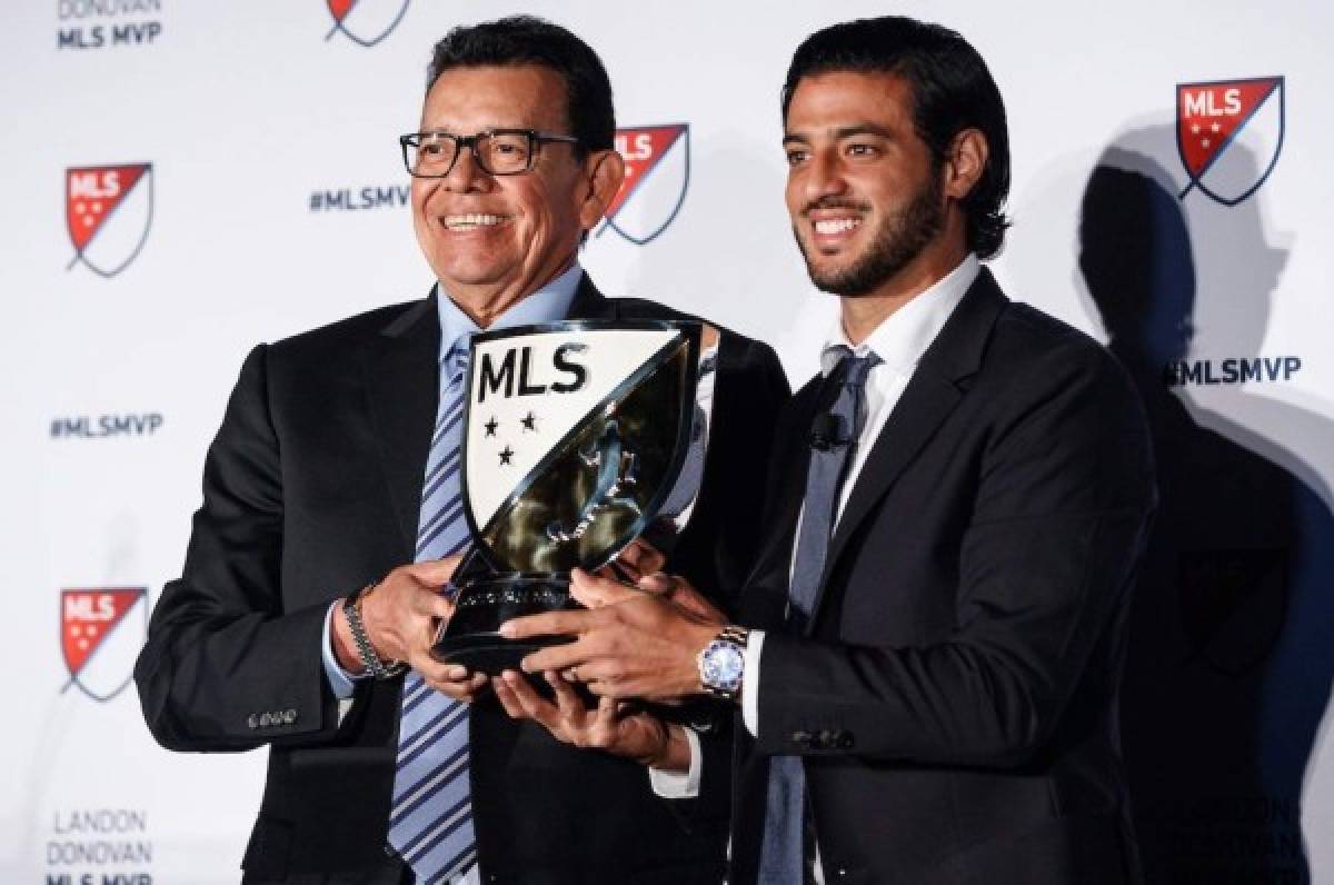 Carlos Vela al borde de las lágrimas tras recibir el premio MPV de la MLS