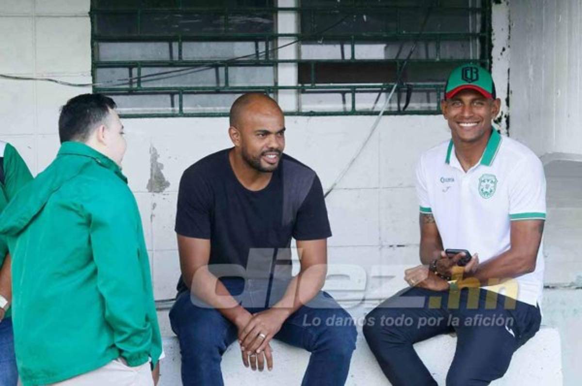 Caue Fernández y Carlo Costly comparten en el Excélsior luego de hacer las paces