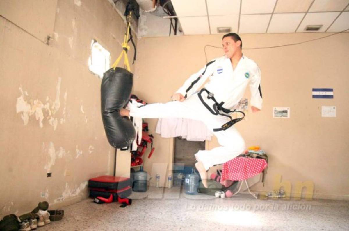 Raúl Hernández, de estar entre los 10 mejores del mundo a enseñar a cadetes de la Naval  