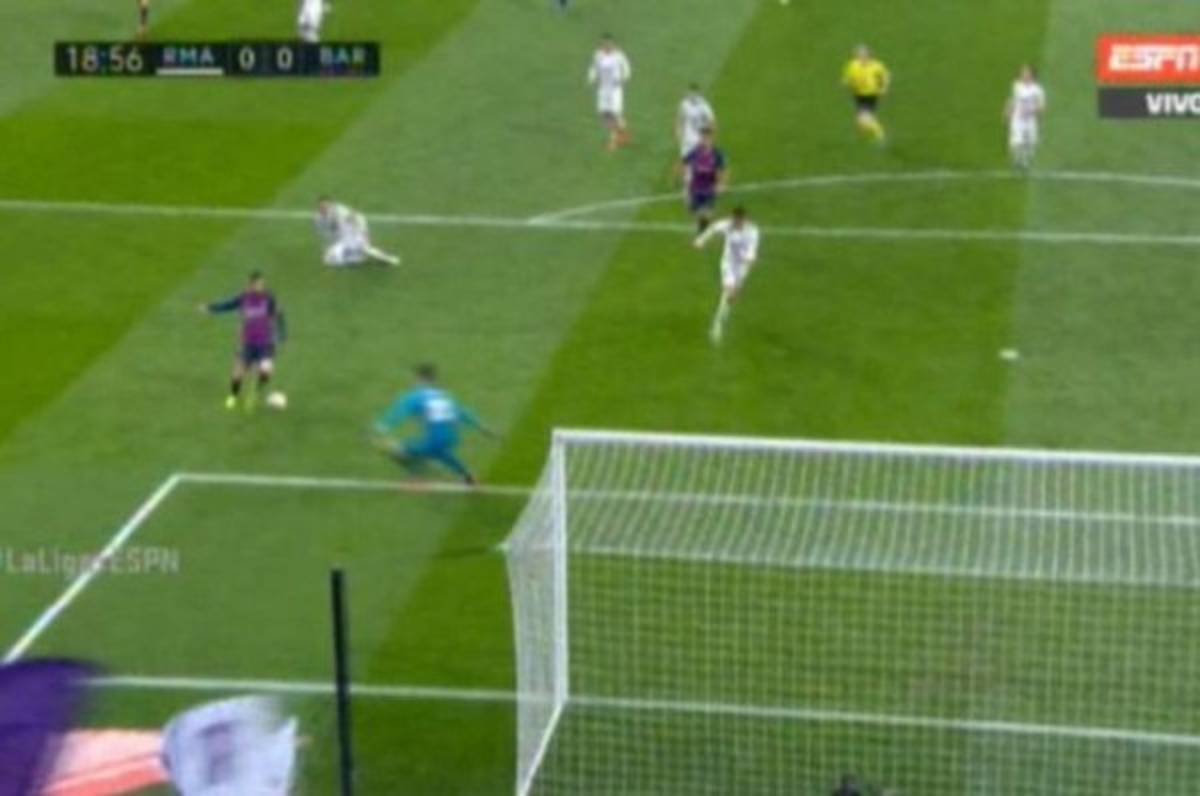 ¡Uff! Jugadón del Barcelona por poco termina en golazo de Messi