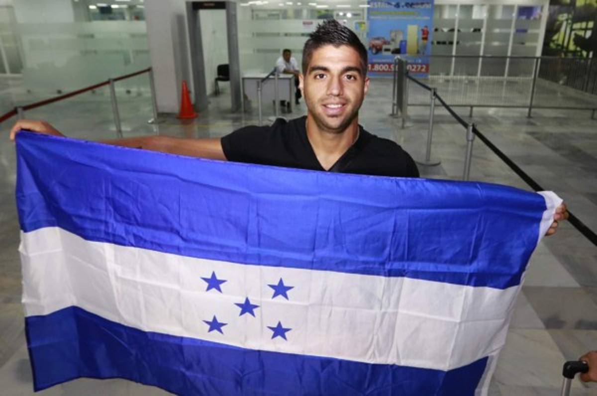 Hondureño Jona Mejía anota en la Segunda División de España