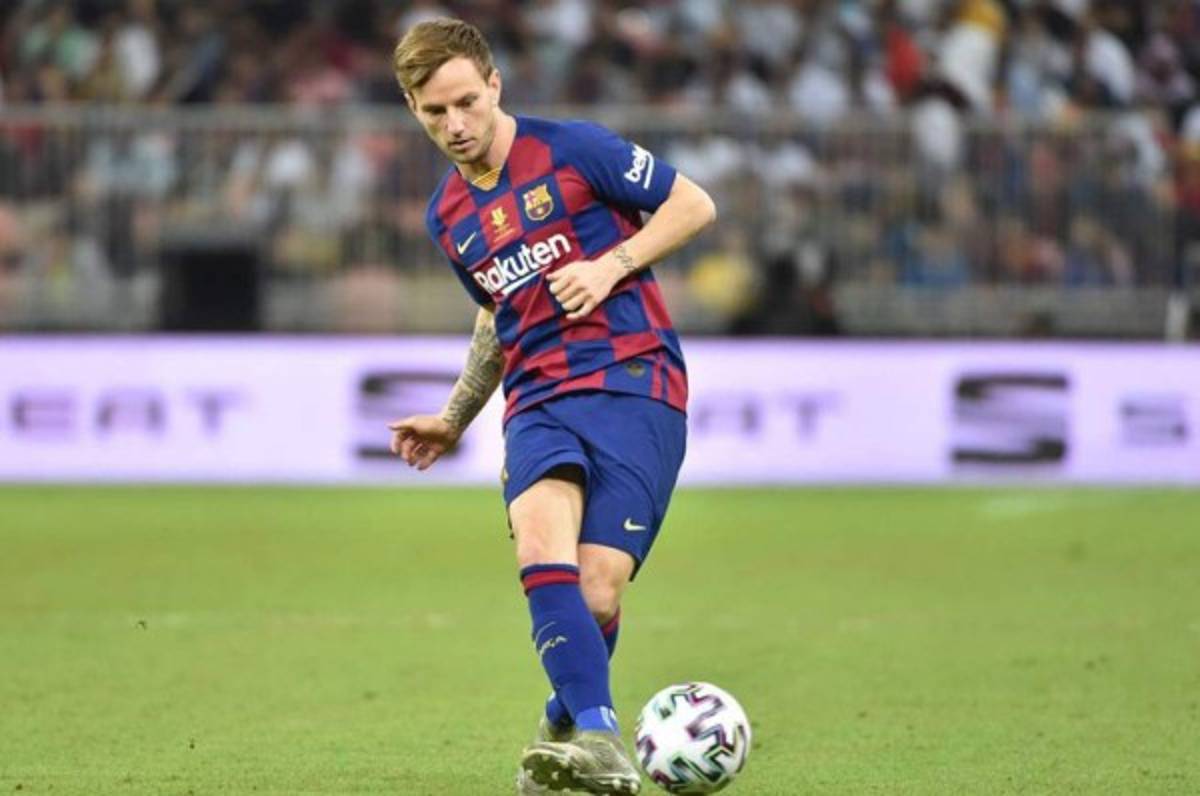 Barcelona le muestra la puerta de salida al subcampeón del mundo, Iván Rakitic