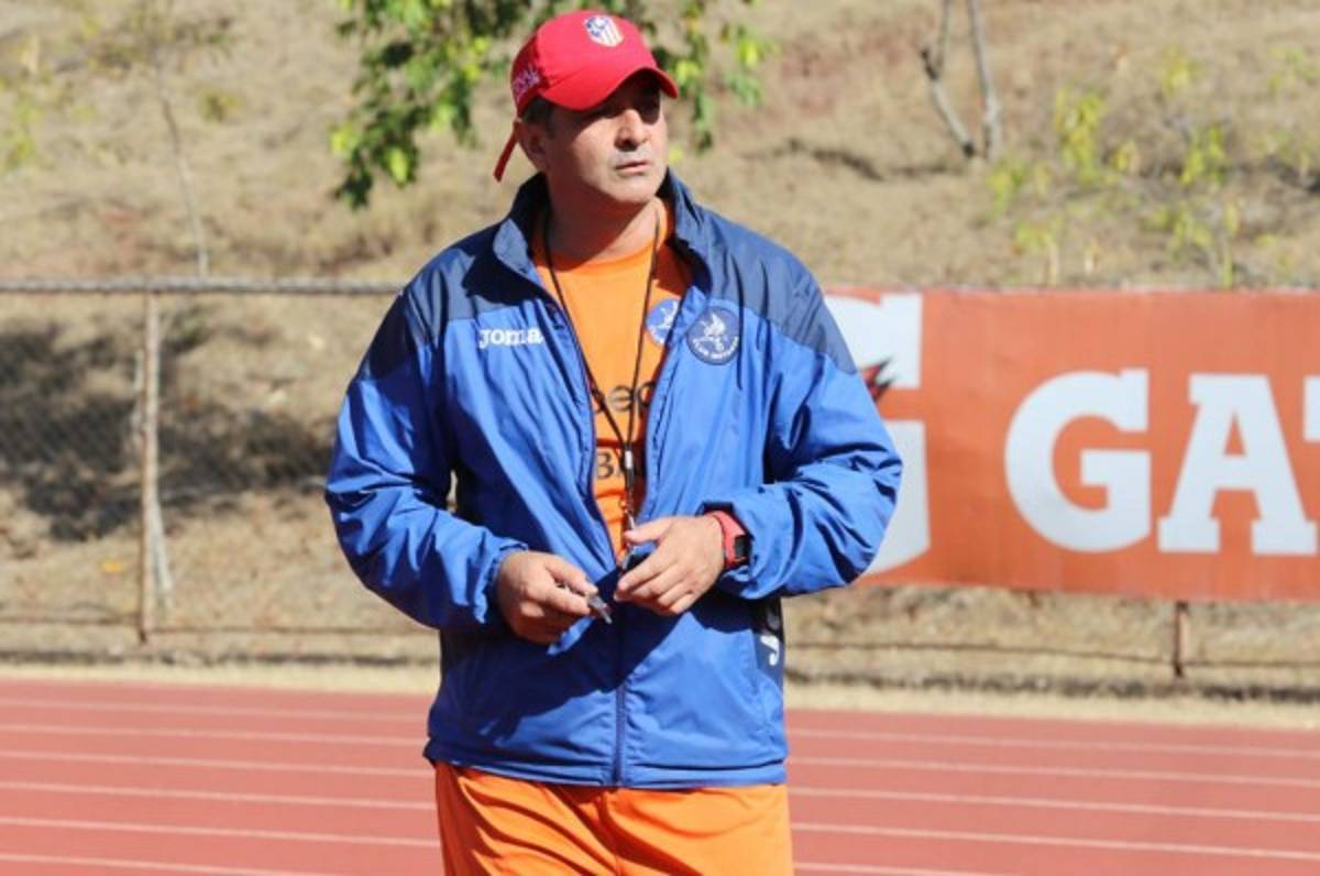 Diego Vázquez: 'Los récord no me los pongo como objetivos, se van dando'