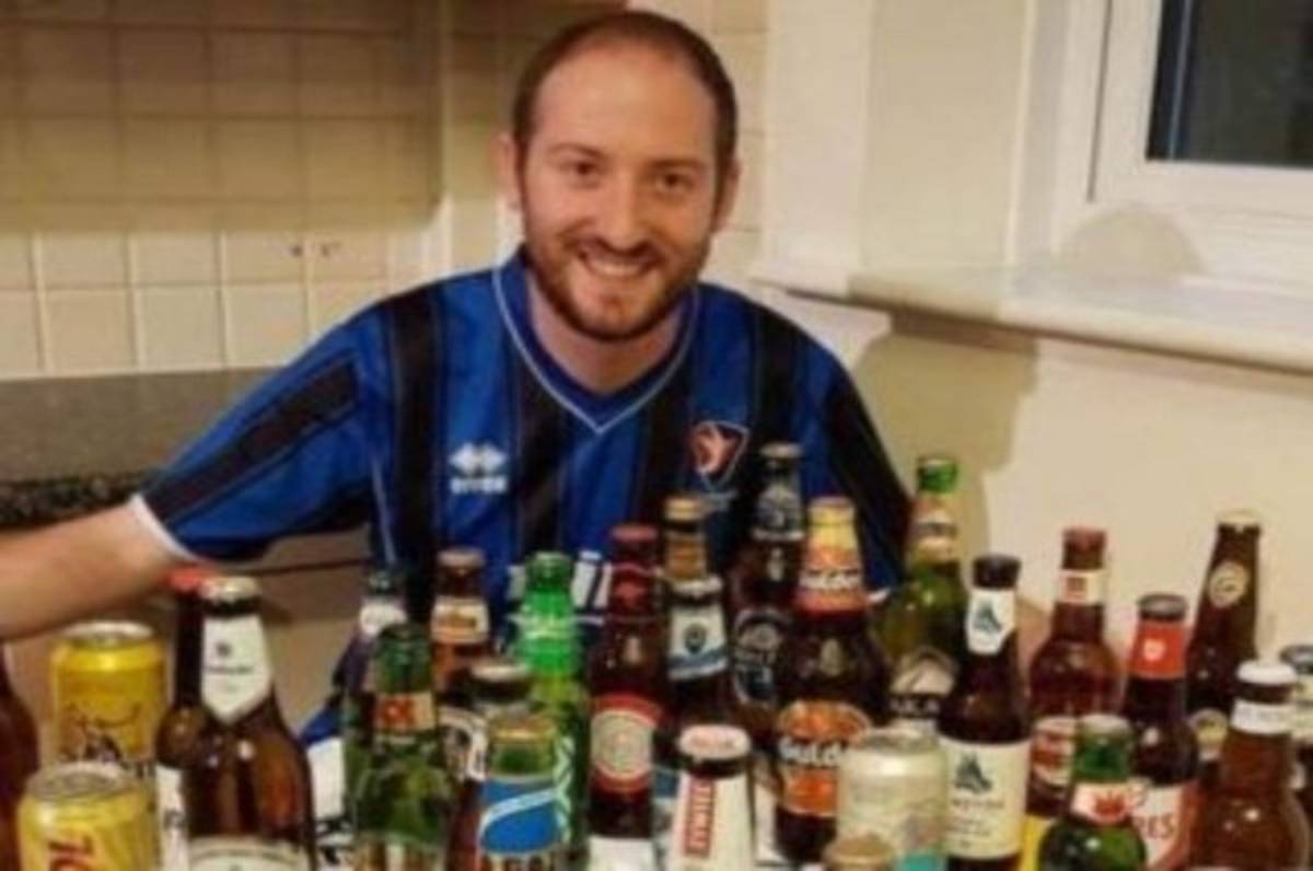 Aficionado inglés compró cervezas de las 32 selecciones en el Mundial 2018