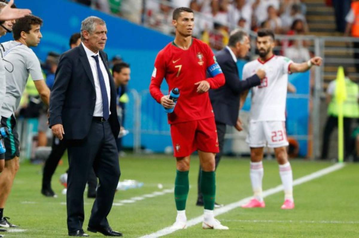 Fernando Santos: 'Si Cristiano juega solo, Portugal va a perder'