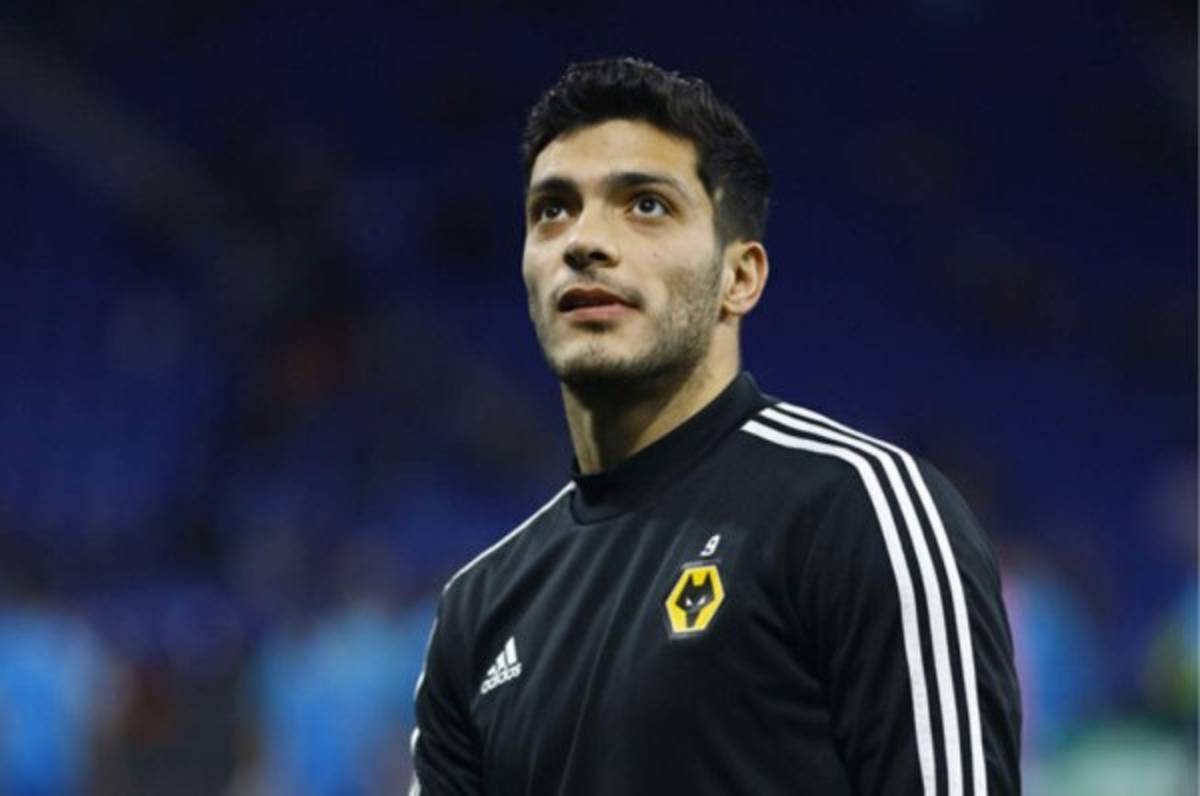 ¿Hará caso? El mexicano Raúl Jiménez recibe consejo para la temporada 2020/21   