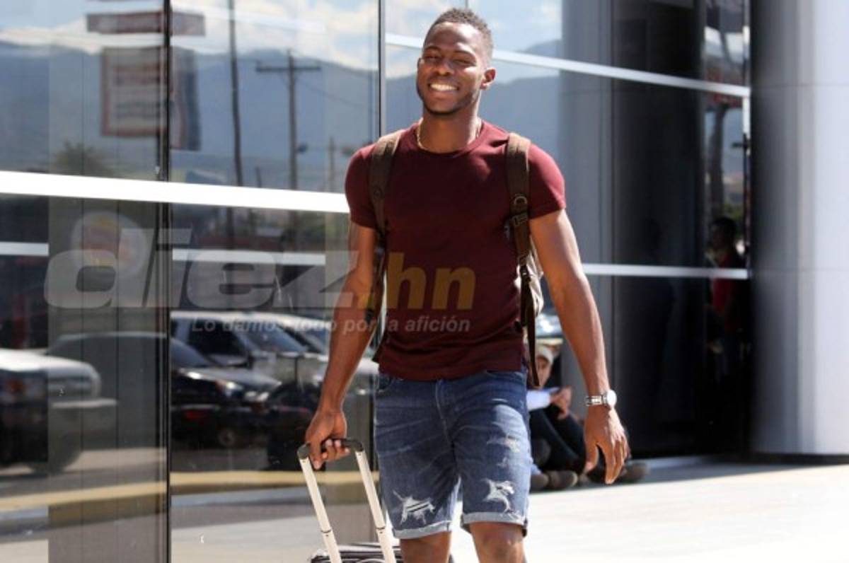 Maynor Figueroa a Australia: 'La única guerra que encontrarán es adentro del campo'