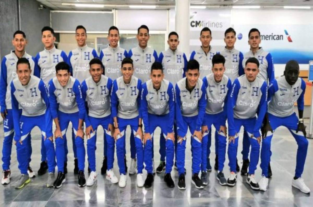 La delegación de 18 jugadores de Honduras que viajó este sábado a Belice. Foto tomada de Fenafuth.