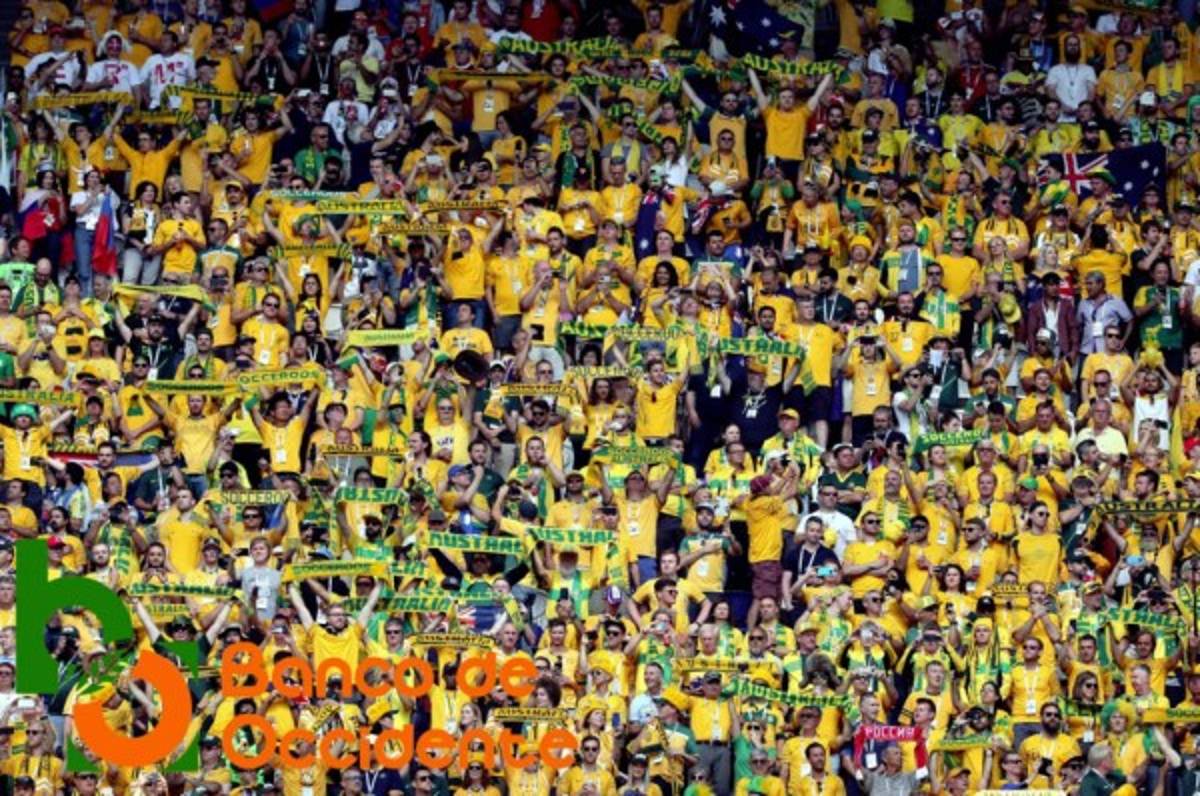 El color de la jornada: Lindas aficionadas y ambiente festivo en Rusia