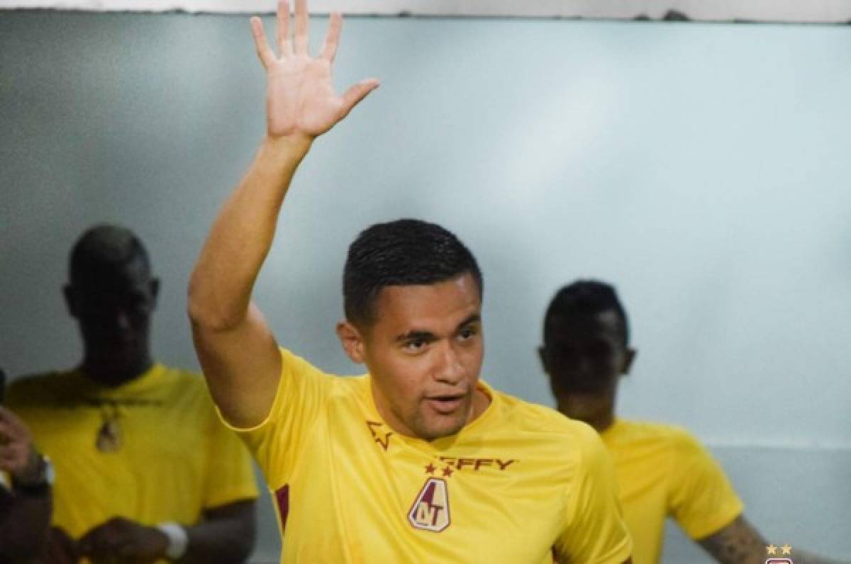 Roger Rojas se meten en la corta lista de futbolistas hondureños en Colombia