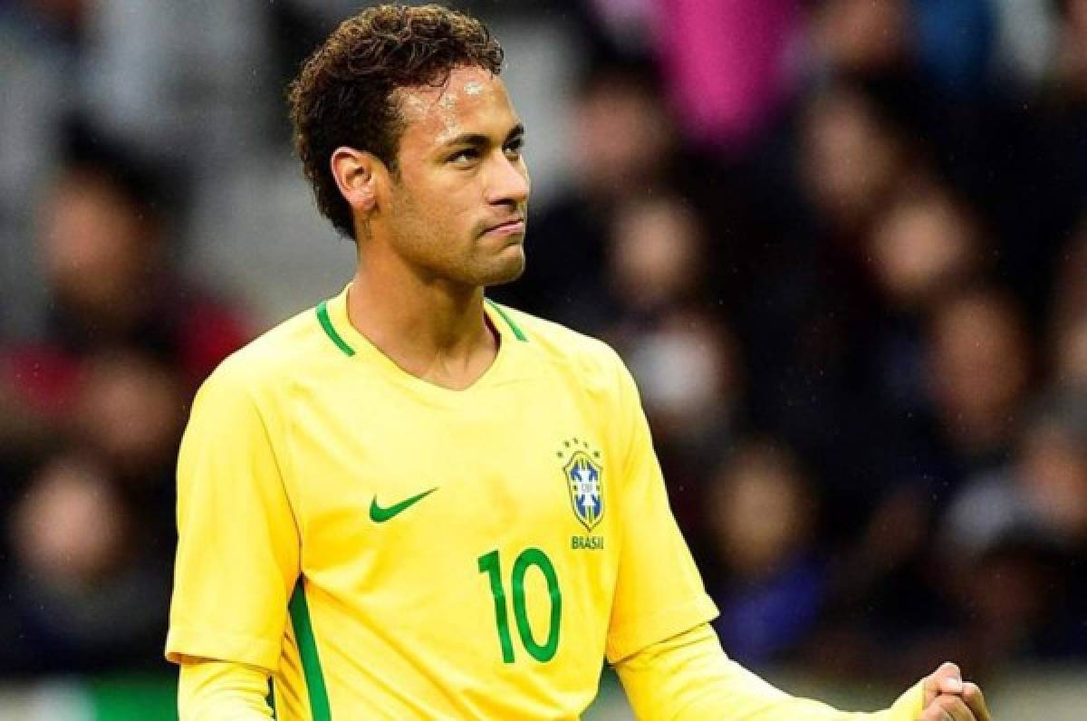 Neymar explota: ''Me molesta que inventen historias con mi entrenador y Cavani''
