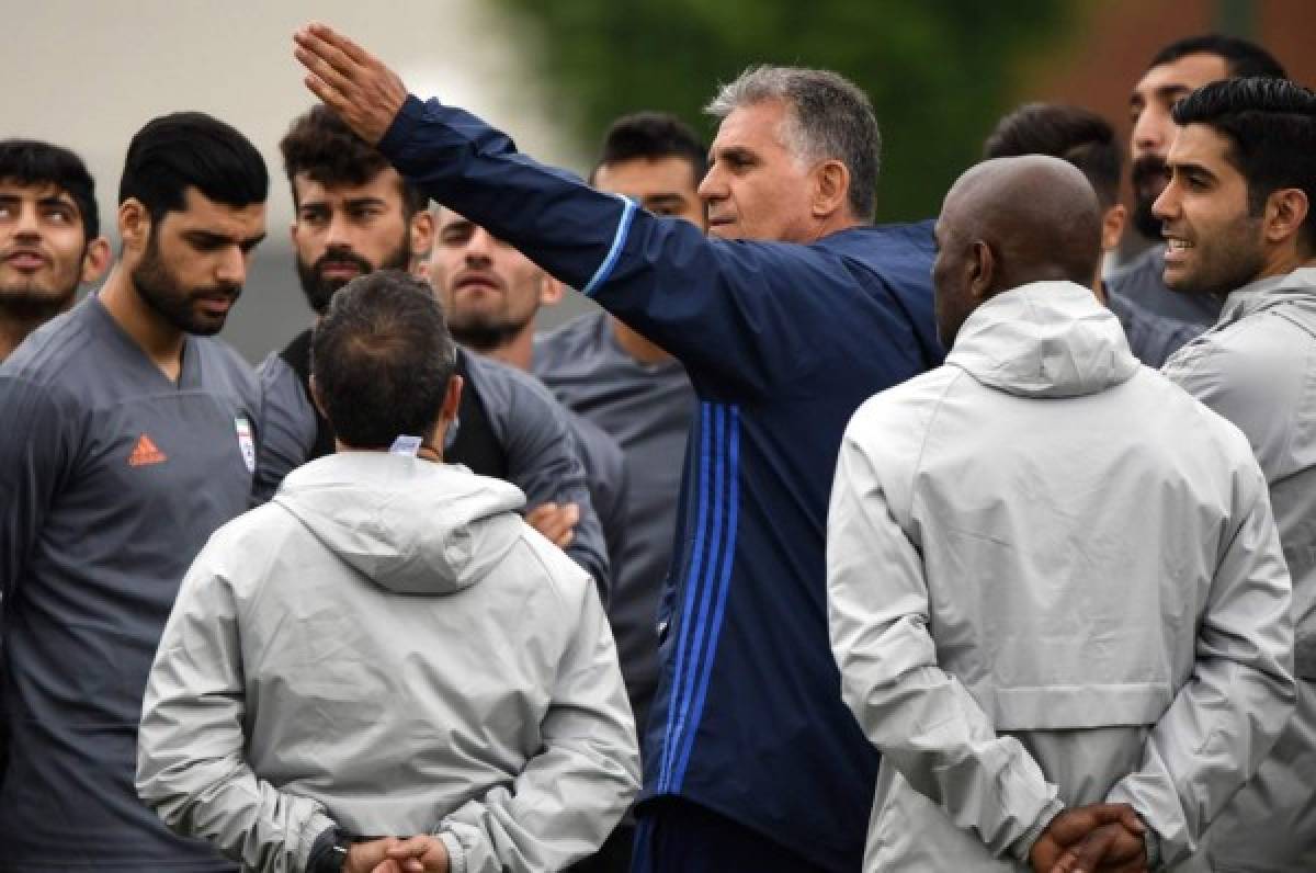 Carlos Queiroz, DT de Irán, explota y ataca a Nike por no darles botines