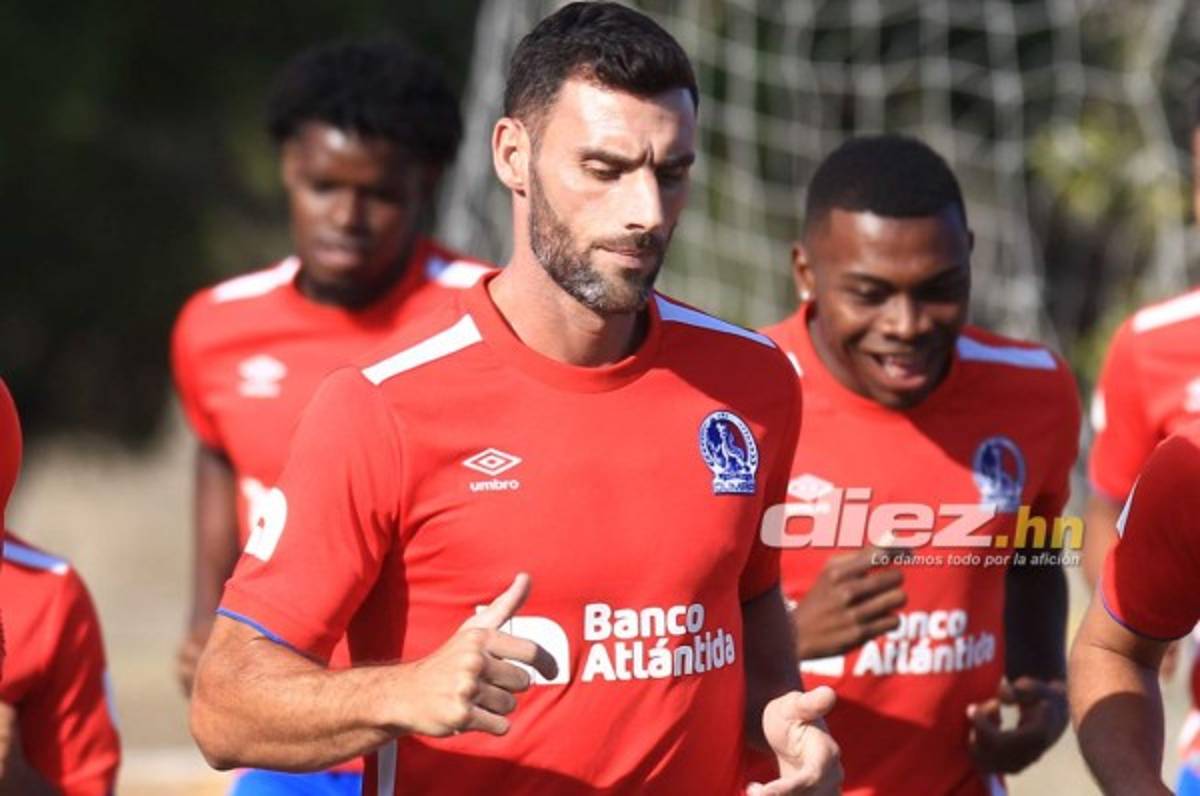 Manuel Keosseián no convoca al extranjero Martín Bonjour