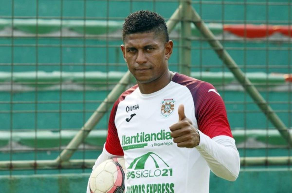 Carlo Costly revela ofertas del extranjero; termina contrato con Marathón al final del torneo