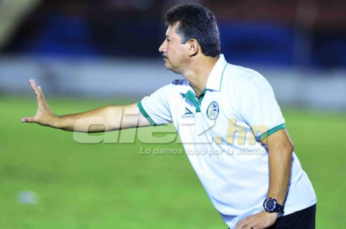 El Juticalpa se pronuncia sobre el futuro del entrenador Mauro Reyes