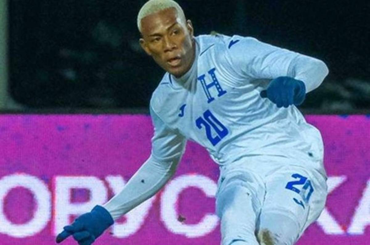 ¡OFICIAL! Fabián Coito manda nueve cambios en la alineación de Honduras ante El Salvador