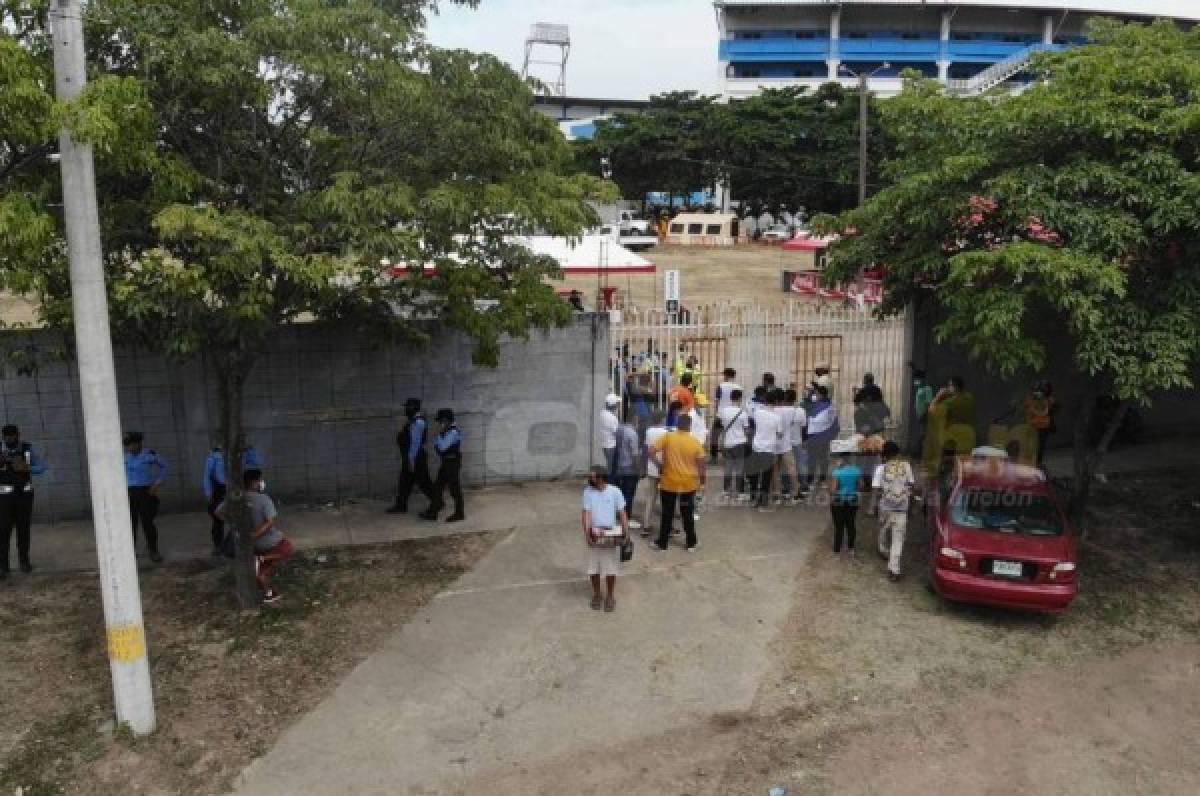 ¡Todo listo para ver a la H! La fiesta que se vive en el estadio Olímpico horas antes del Honduras- EUA