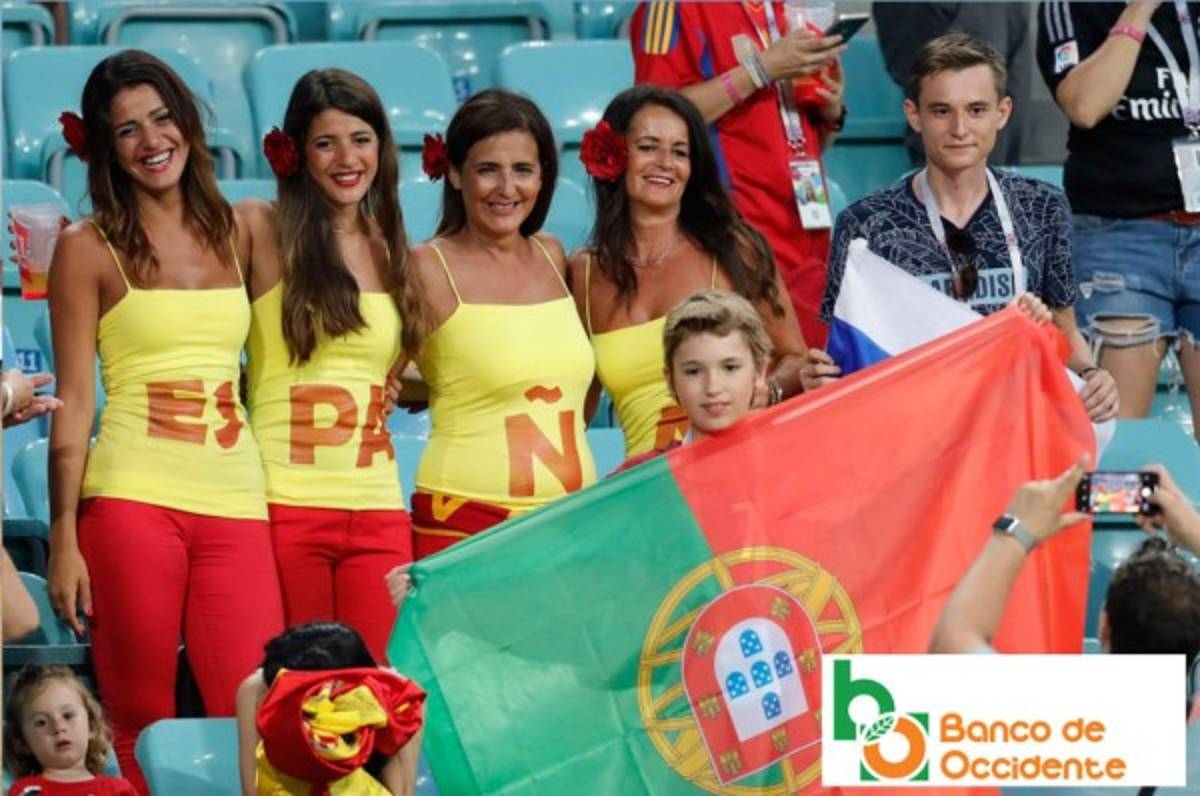 El espectacular ambiente del Portugal - España en Sochi