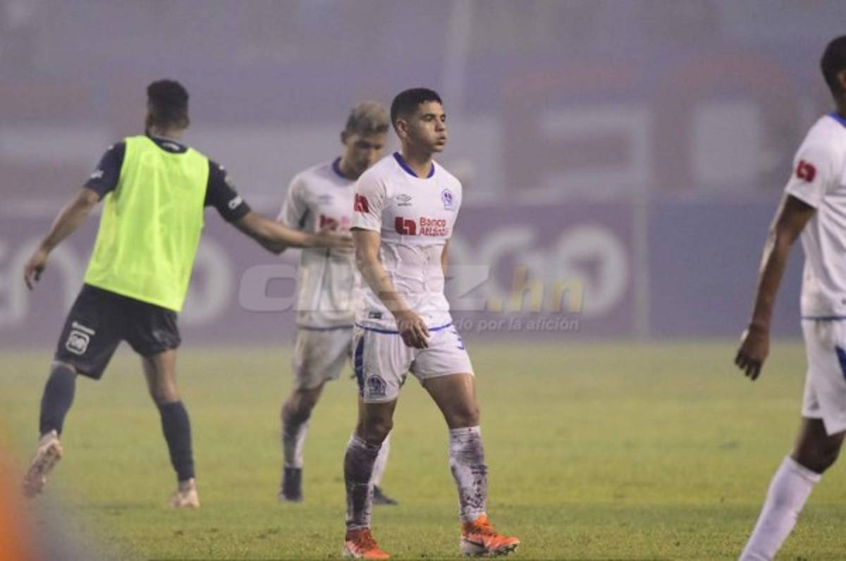 No viste en TV: La furia de Arboleda, euforia de Diego en un clásico de patadas