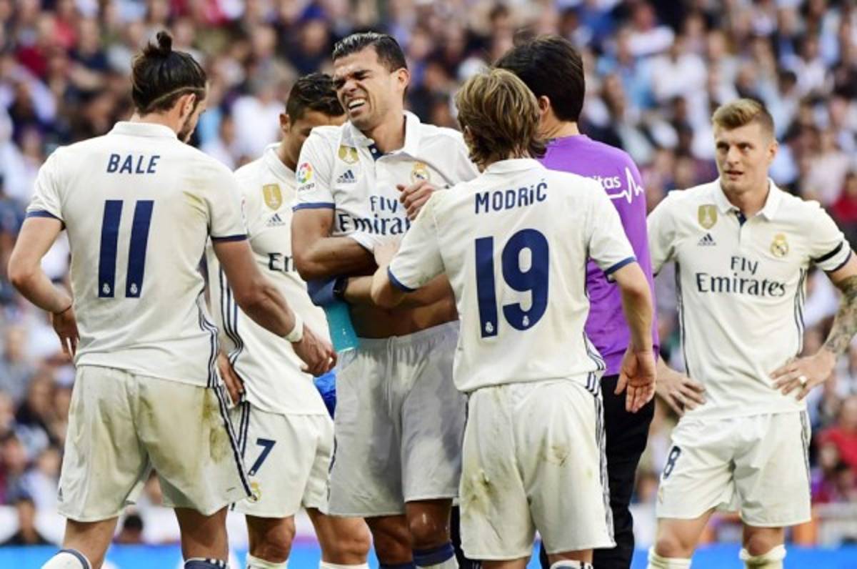 Pepe se rompe dos costillas y es duda para el resto de la temporada