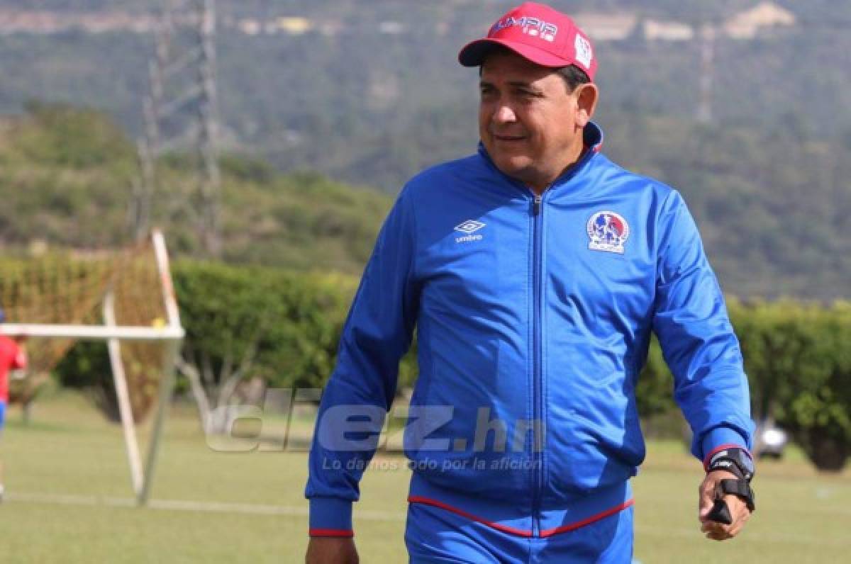Nahún Espinoza presenta problemas en la zona defensiva del Olimpia para enfrentar al Platense.