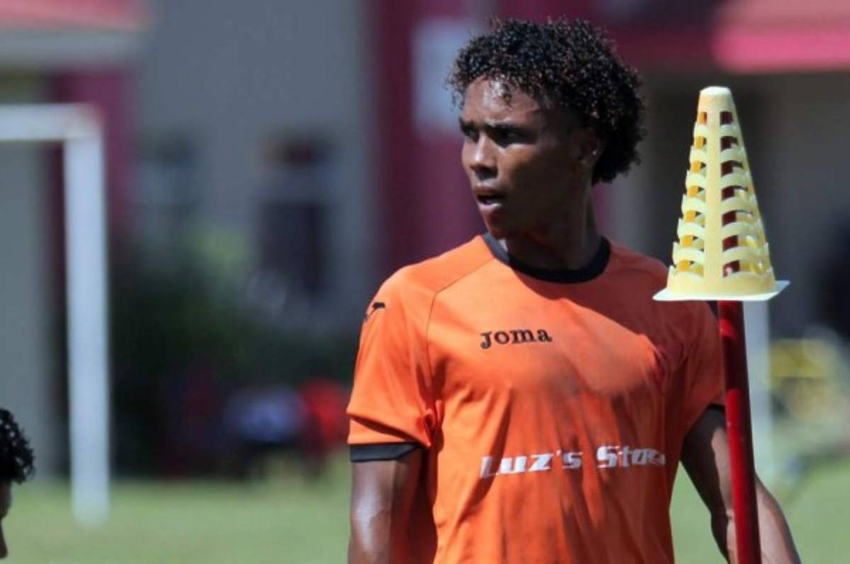 Mercado en Honduras: ¡Los 20 futbolistas que buscarán regresar a Liga Nacional!