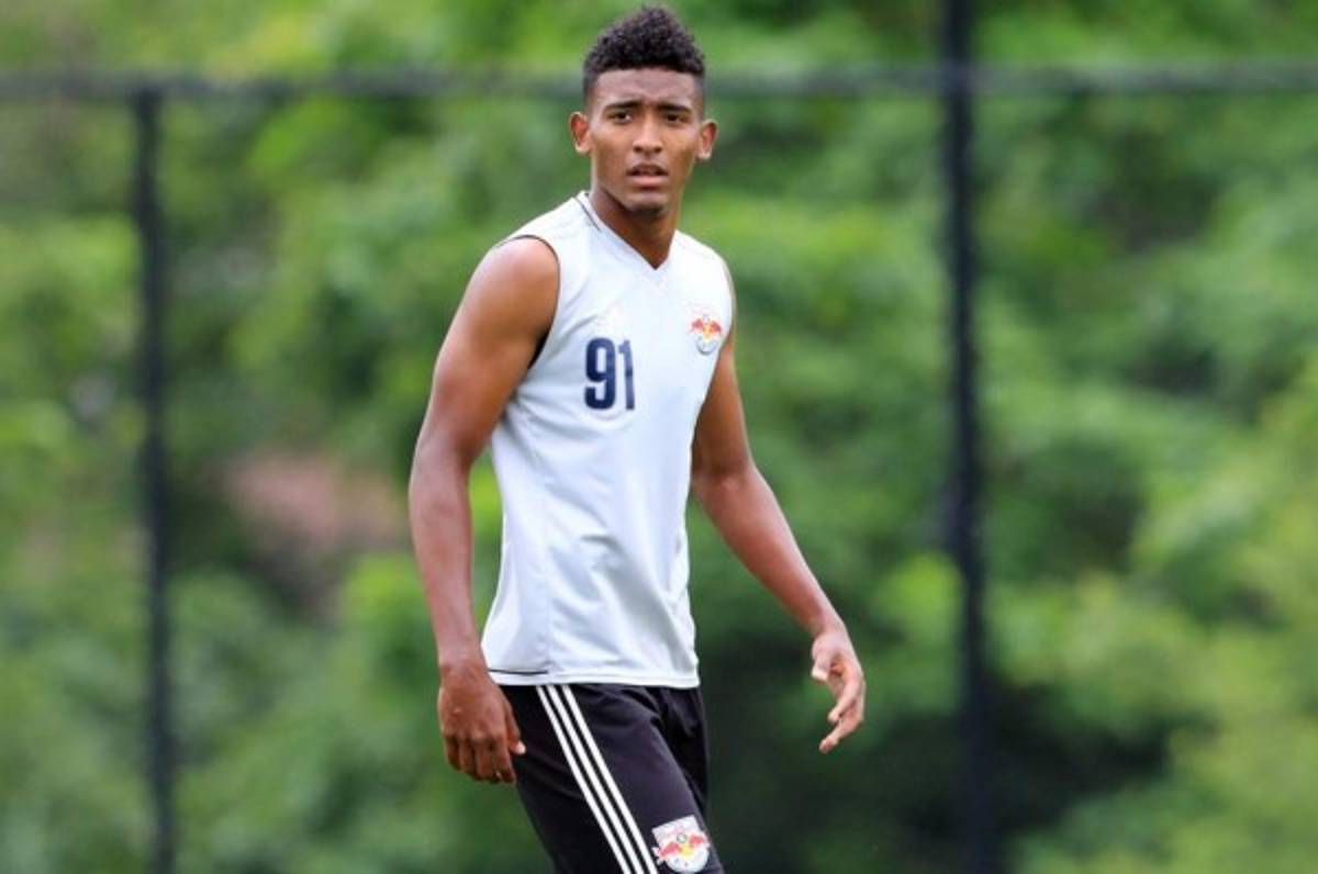 Douglas Martínez se reintegra al Vida tras su paso por Red Bulls