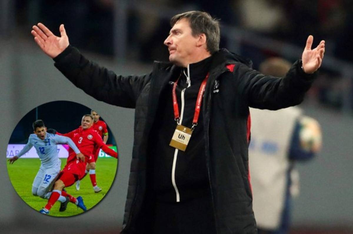 DT de Bielorrusia, insatisfecho con la labor arbitral: 'Debemos ver bien la jugada, la falta no era para tarjeta roja'