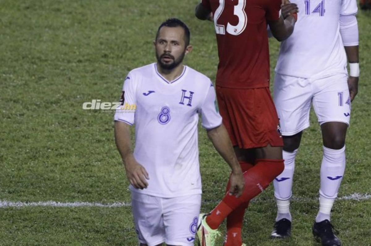 Con notables variantes: el 11 titular de Honduras para buscar el milagro esta noche ante Costa Rica