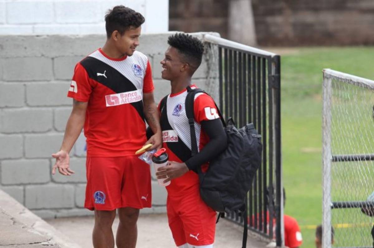 El panameño Luis Ovalle regresa a los entrenamientos del Olimpia