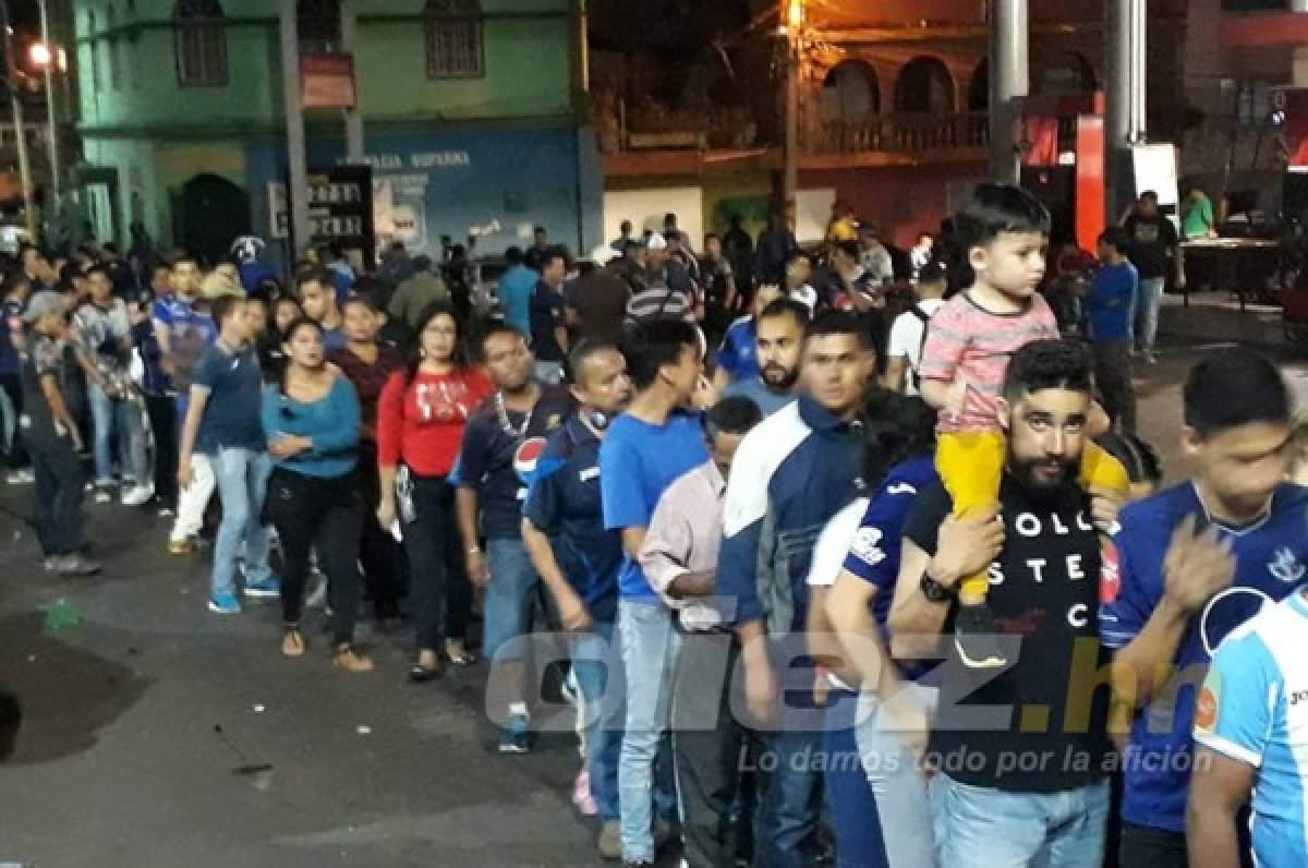 ¡Espectacular! Las fotos del llenazo de la afición de Motagua en el Nacional