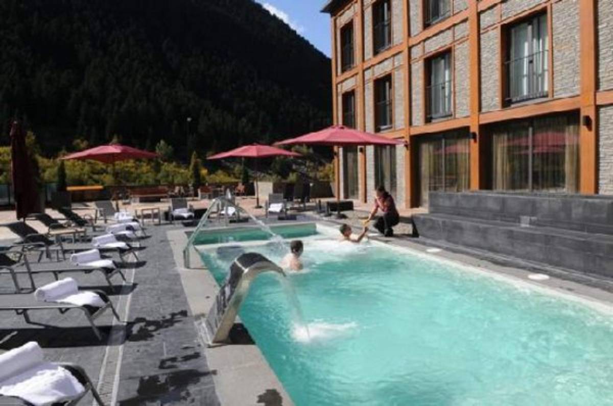 Así es el nuevo hotel de lujo de Messi que será inaugurado el 4 de diciembre en Baqueira Beret