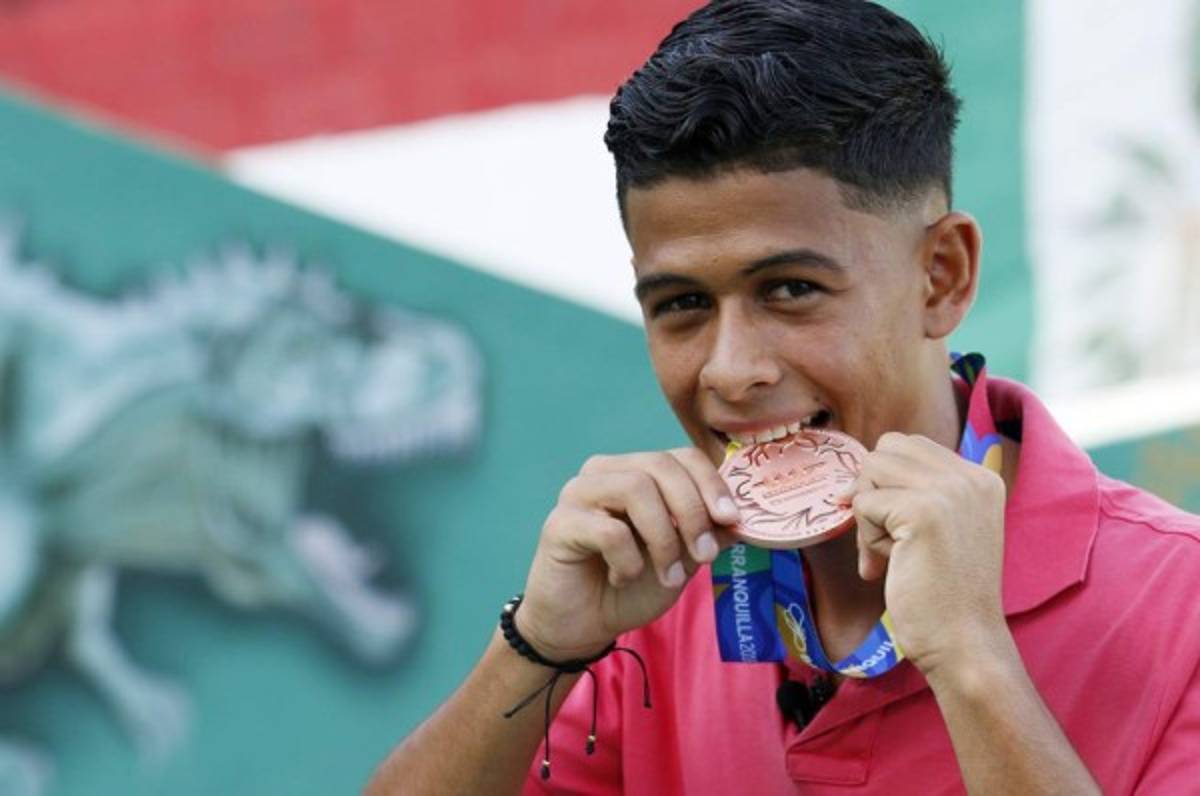 Cristian Cálix será presentado el 2 de enero con el Atlas