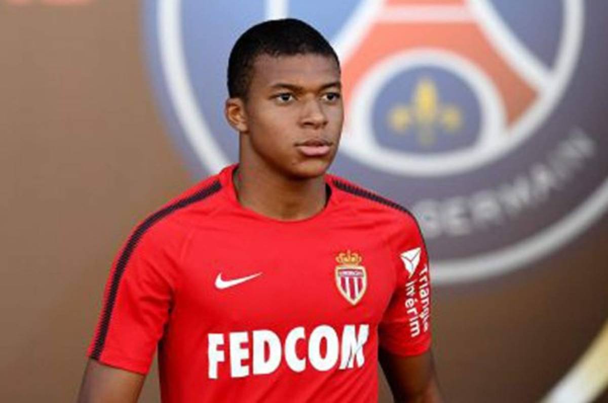 ¡LOCURA EN EUROPA! Mbappé tendría nuevo equipo; Figura del Barca medita salir del club