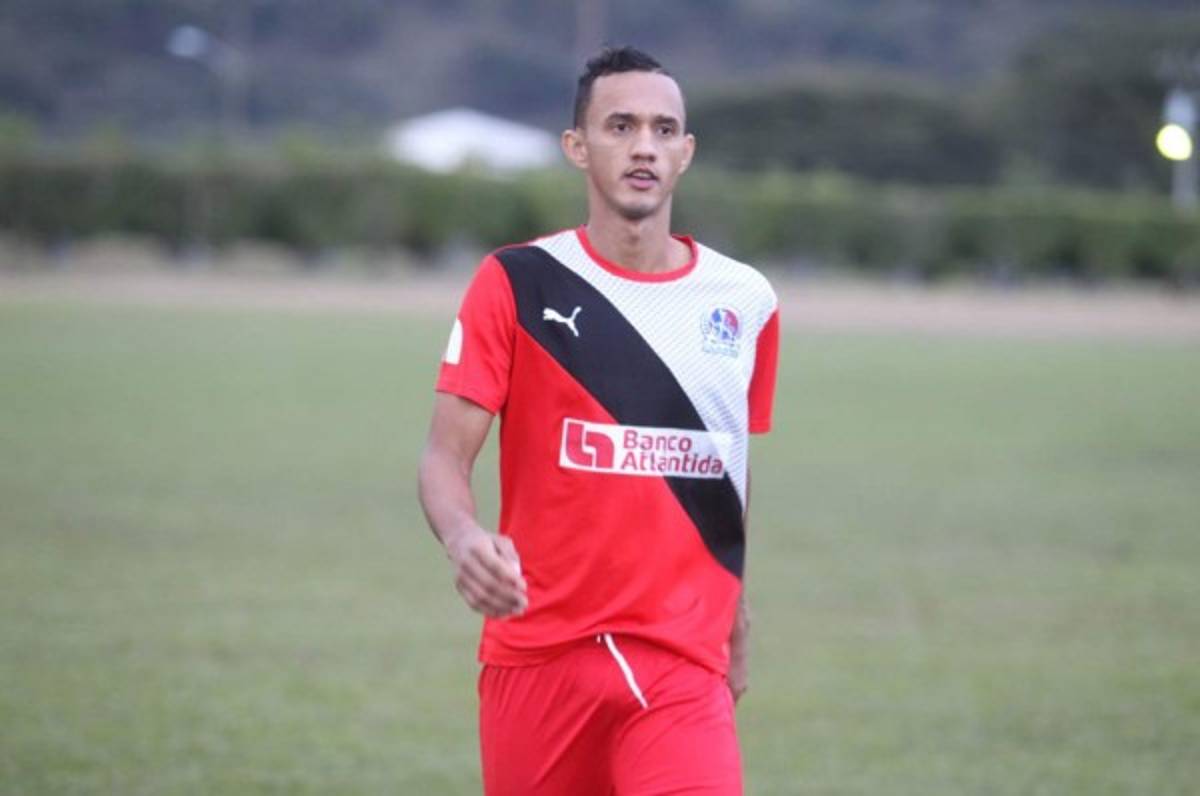 Olimpia recupera a Diego Reyes para la vuelta ante Platense