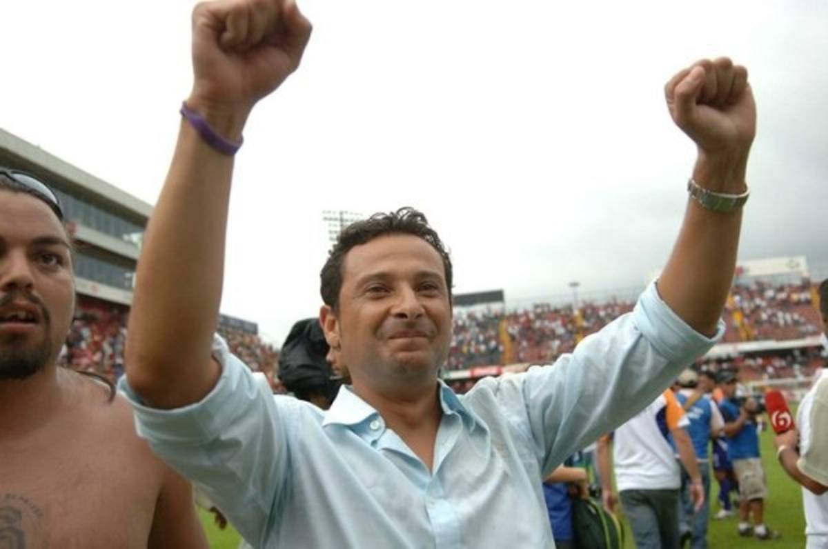 ¡Pedro Troglio en camino al tri! Estos son lo entrenadores tricampeones en Centroamérica a los que podría sumarse