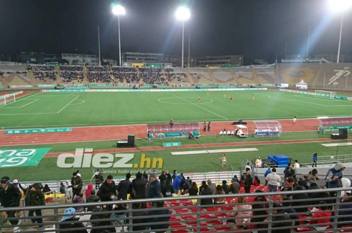 Honduras y Argentina se juegan el oro en el estadio San Marcos de Lima, Perú.