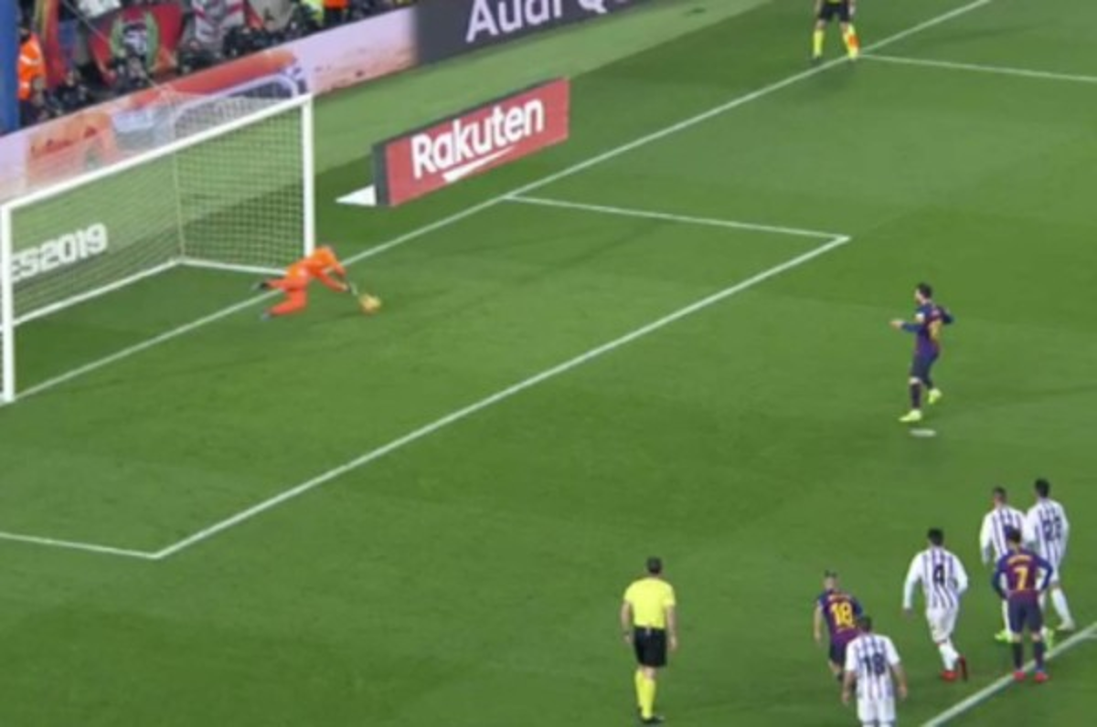 Así fue el penal que falló Lionel Messi contra el Valladolid en La Liga