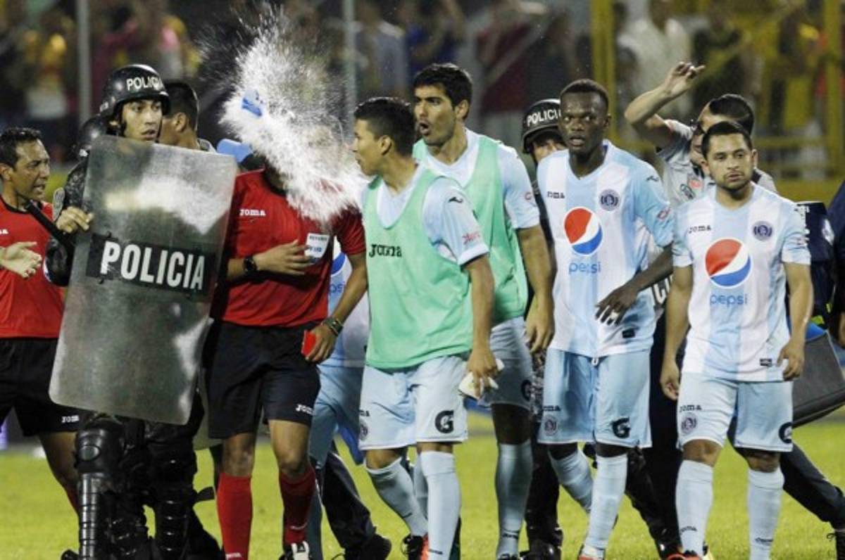 Definidos los árbitros que impartirán justicia en la ida de las semifinales