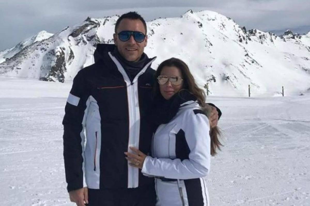 Ladrones aprovechan las publicaciones de Terry para desvalijar su casa