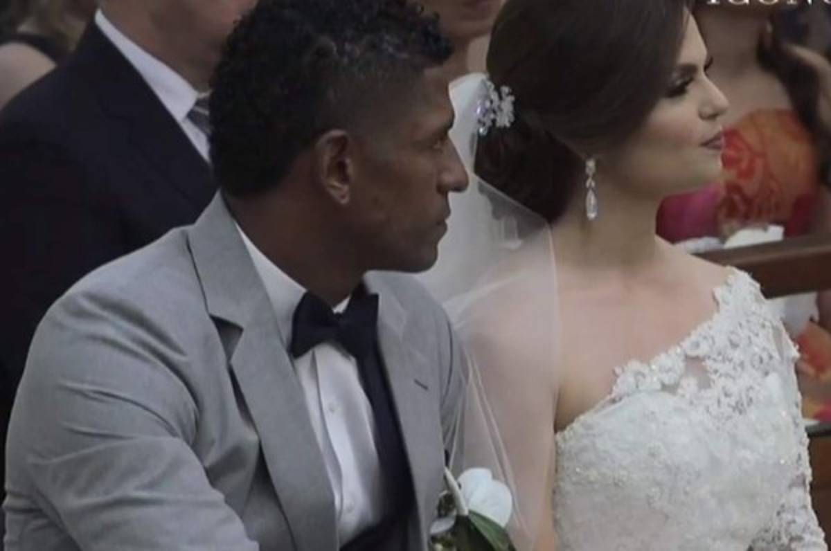 En la intimidad: Así fue la boda eclesiástica entre Carlo Costly y Tita Torres