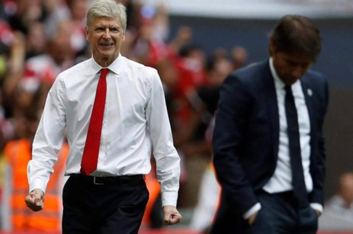 Arsène Wenger renueva dos años como entrenador del Arsenal