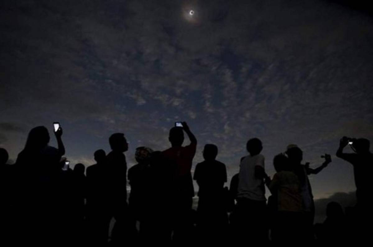 Lo que tienes que saber y los consejos a seguir sobre el eclipse solar