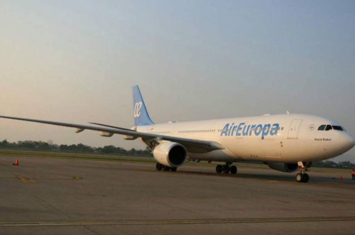 ¡HISTÓRICO! Honduras ya cuenta con vuelos directos a España