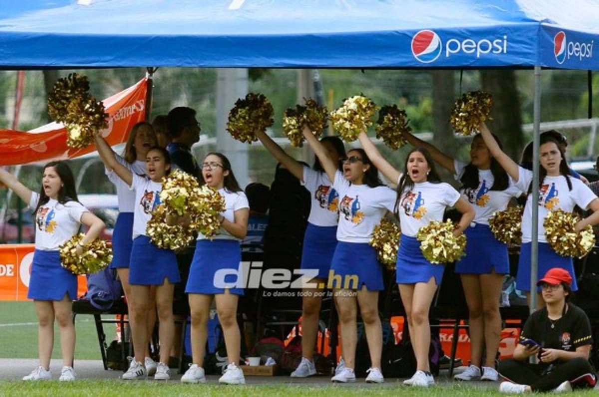 Goles, celebraciones y animadoras en la segunda jornada del Torneo de Escuelas Bilingües