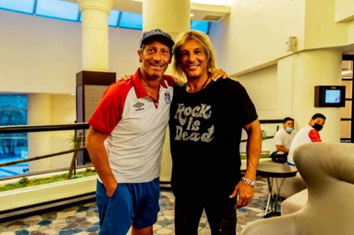 Con regalo incluido: Así fue el emotivo encuentro entre Pedro Troglio y Claudio Caniggia en Miami  