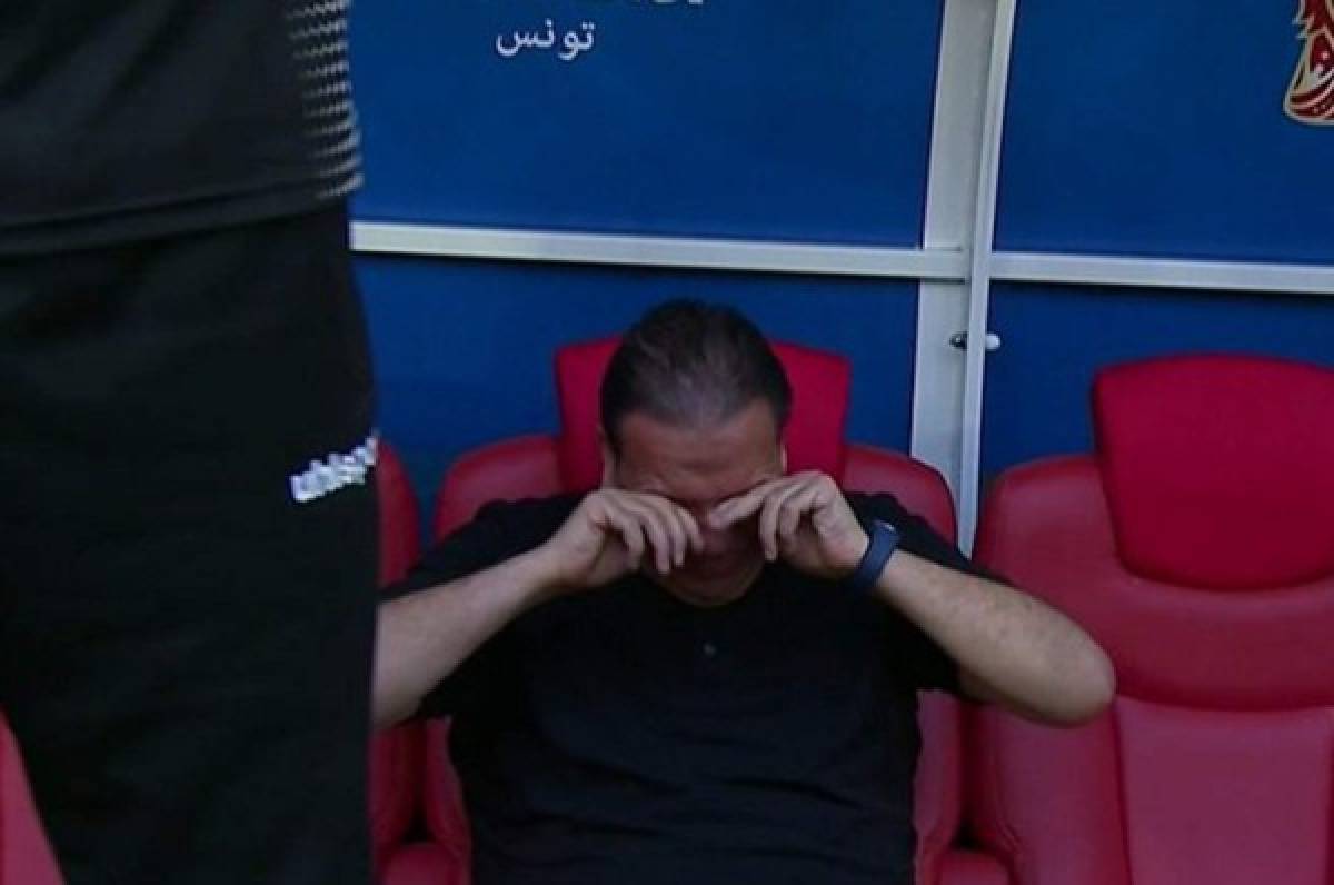 Entrenador de Túnez rompe a llorar al escuchar el himno en el Mundia de Rusia