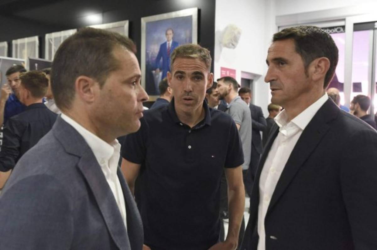 El último adiós: Llanto y dolor en el funeral de José Antonio 'La Perla' Reyes