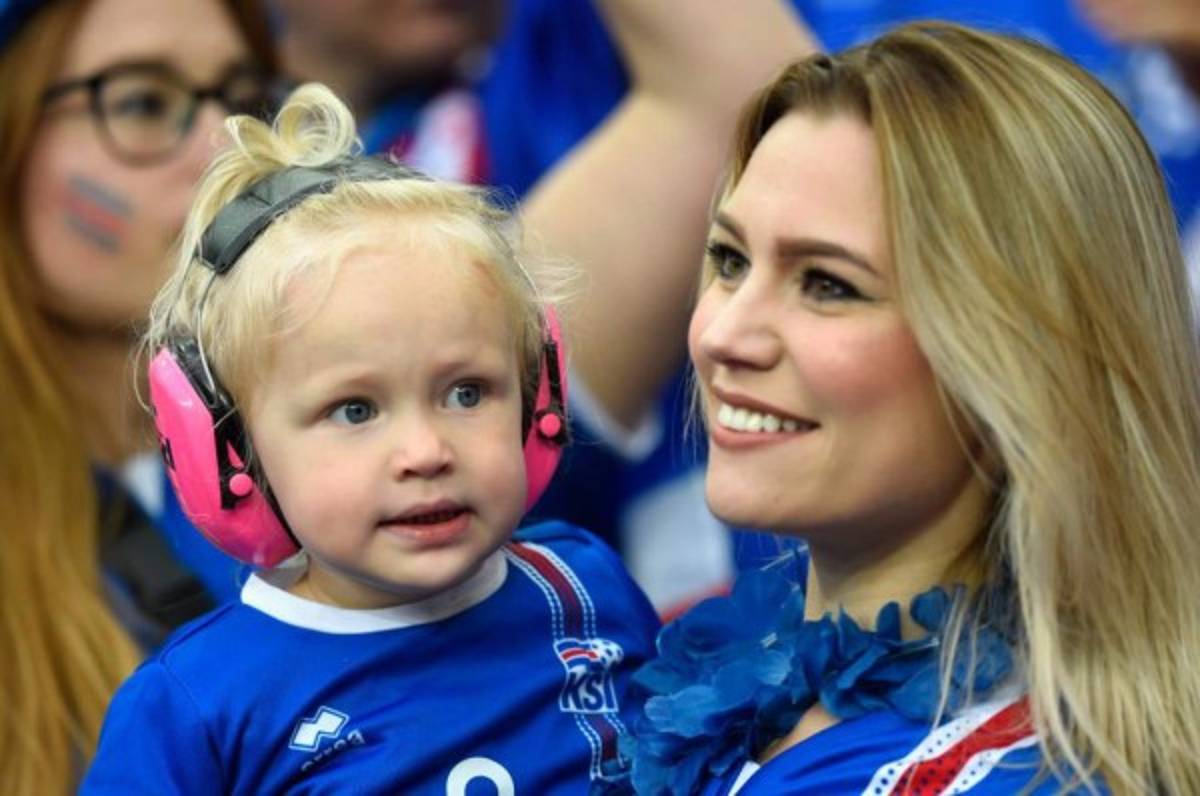 ¡Hermosas debutantes! Islandesas llenarán de belleza los estadios de Rusia