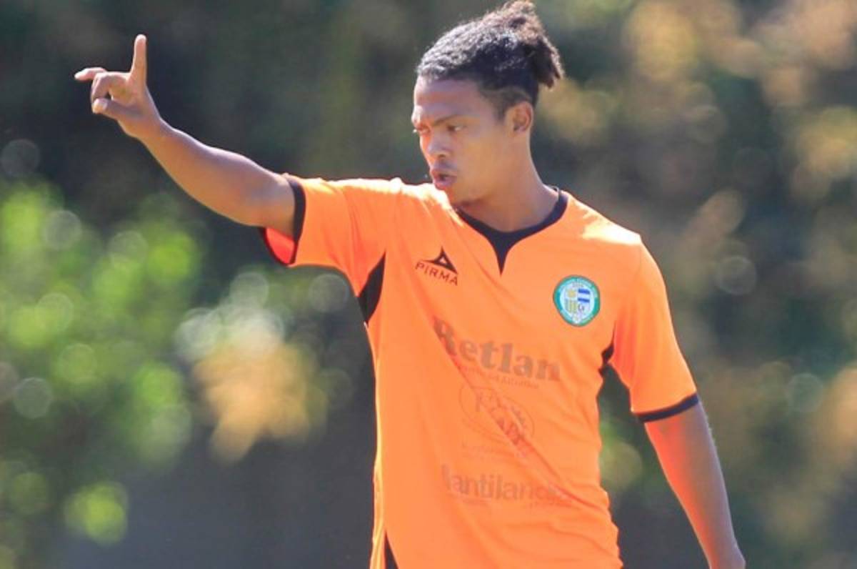 El volante Víctor Moncada es nuevo jugador de los Lobos de la UPN